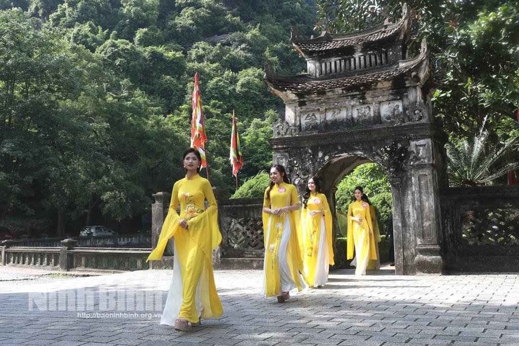 Chung kết cuộc thi Người đẹp Hoa Lư diễn ra vào 20h tối 26/8