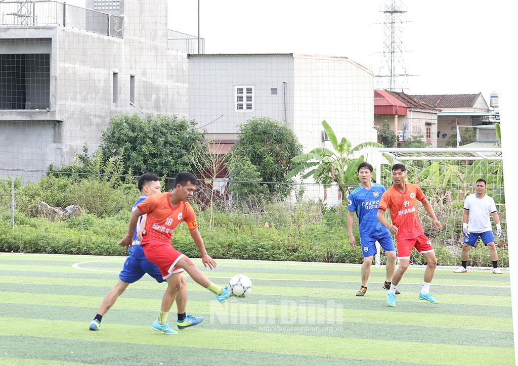 Khai mạc Giải bóng đá thanh niên huyện Gia Viễn năm 2022