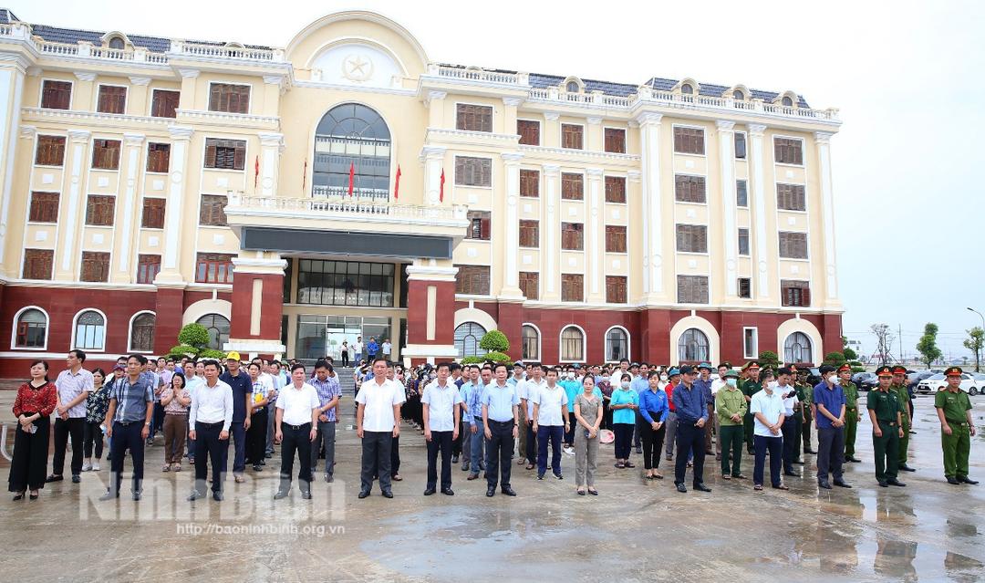 Kim Sơn phát động phong trào thi đua "Ngày thứ bảy xanh - Ngày chủ nhật sạch"