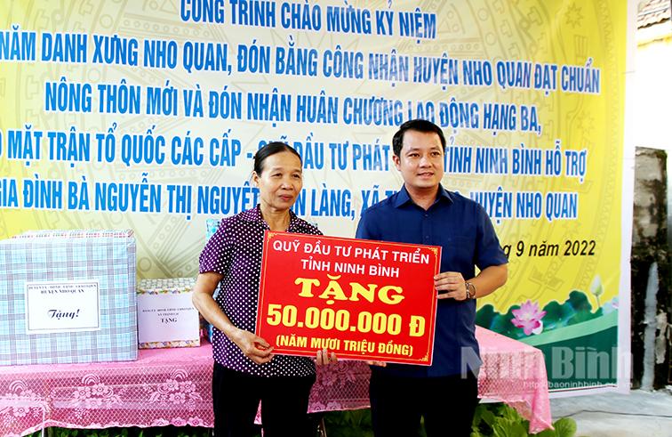 Khánh thành nhà Đại đoàn kết cho gia đình có hoàn cảnh khó khăn tại xã Thanh Lạc
