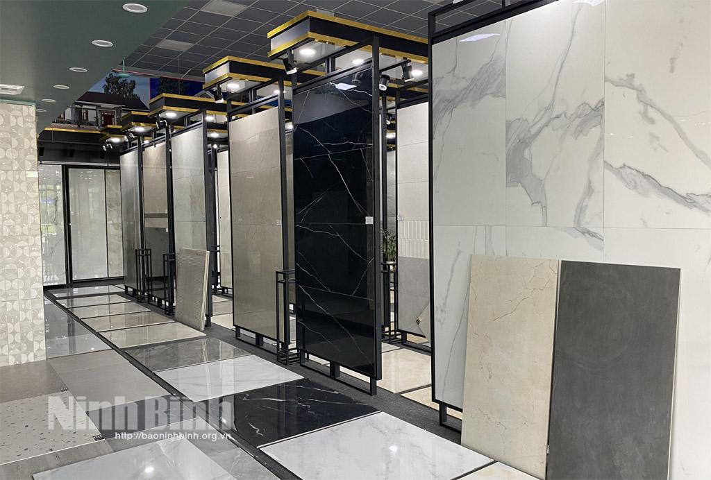 Thị trường gạch men ốp lát: hàng ngoại tăng giá, hàng nội ổn định