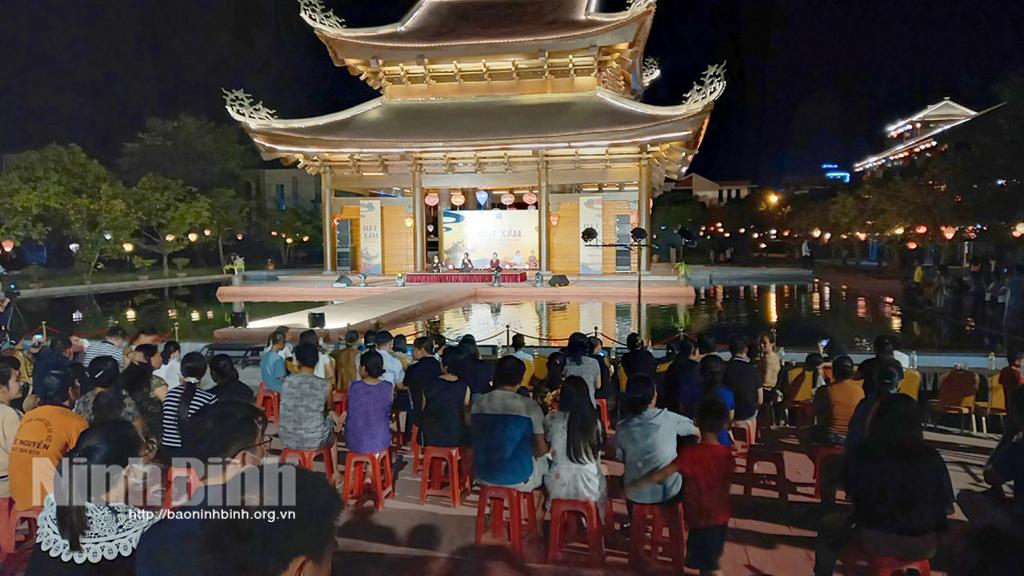 Khi du lịch và nghệ thuật truyền thống "bắt tay" nhau