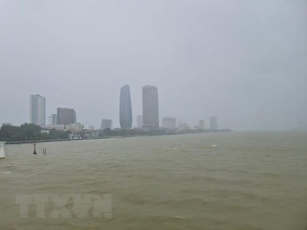 Tâm bão số 4 trên đất liền khu vực Thừa Thiên-Huế đến Quảng Nam