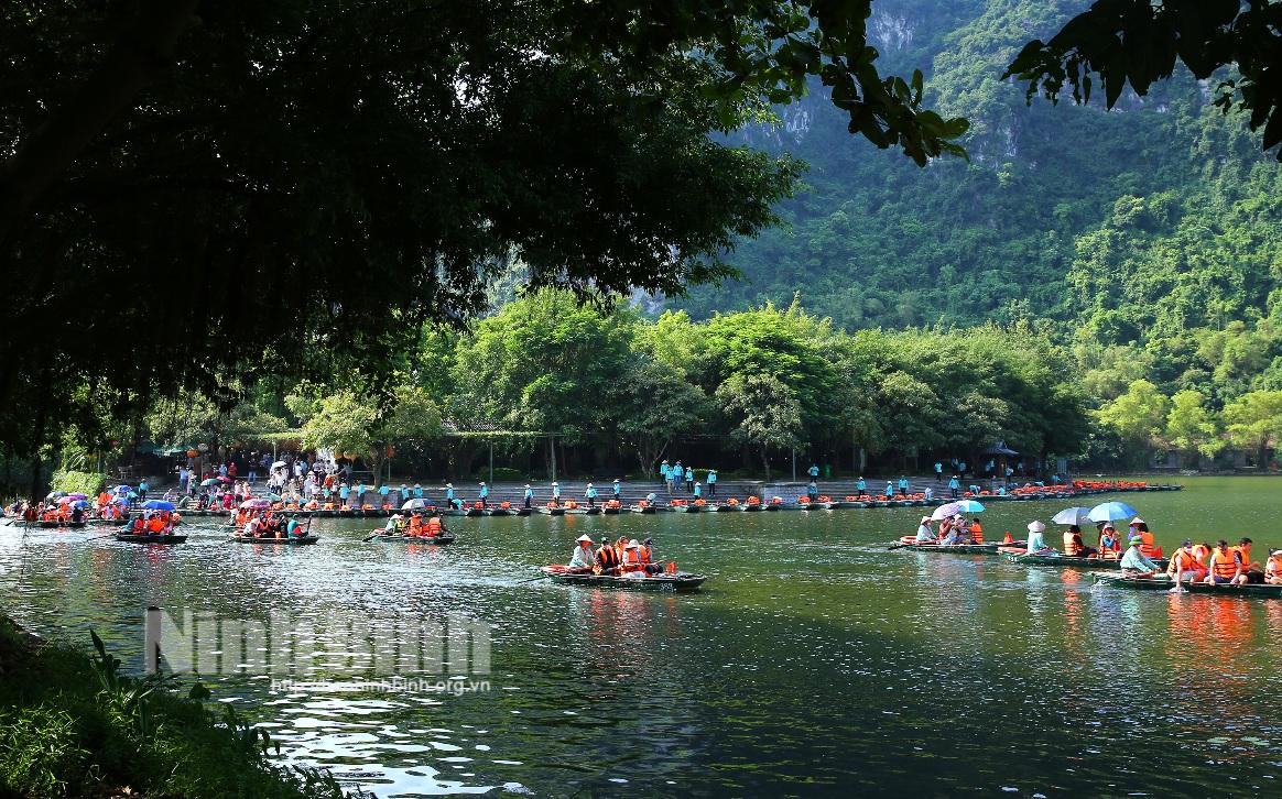 Ninh Binh welcomes over 310,000 visitors in September