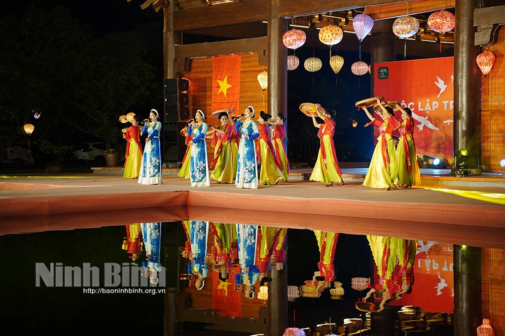 Chương trình nghệ thuật chào mừng Tết Độc lập