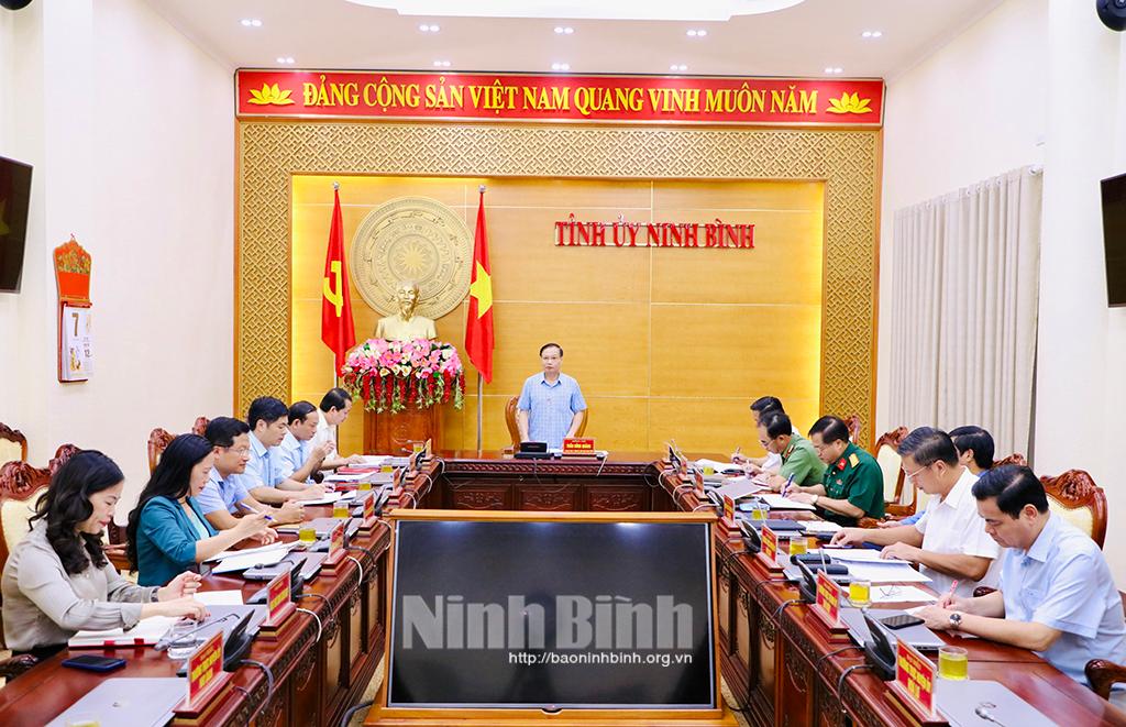 Thường trực Tỉnh ủy giao ban với Thường trực các huyện, thành ủy, đảng ủy trực thuộc