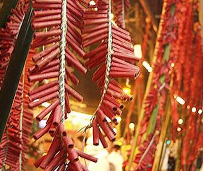 Cảnh báo nguy hiểm từ việc tự sản xuất, chế tạo, sử dụng trái phép pháo nổ dịp Tết