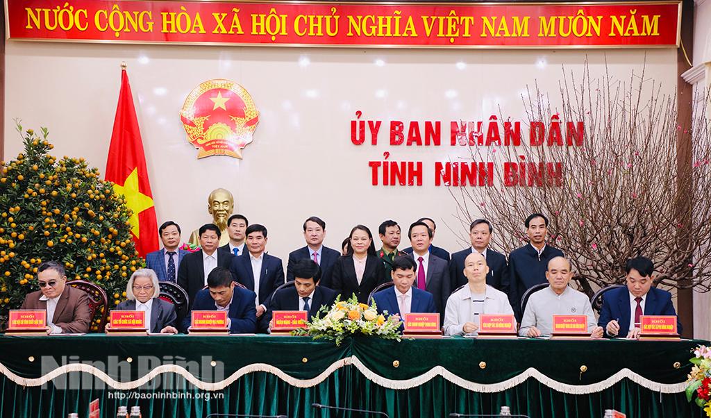 UBND tỉnh triển khai nhiệm vụ, giải pháp chủ yếu, phát động phong trào thi đua yêu nước năm 2023