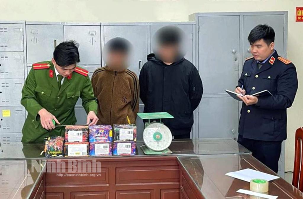 Quyết liệt đấu tranh chống buôn lậu trong dịp Tết