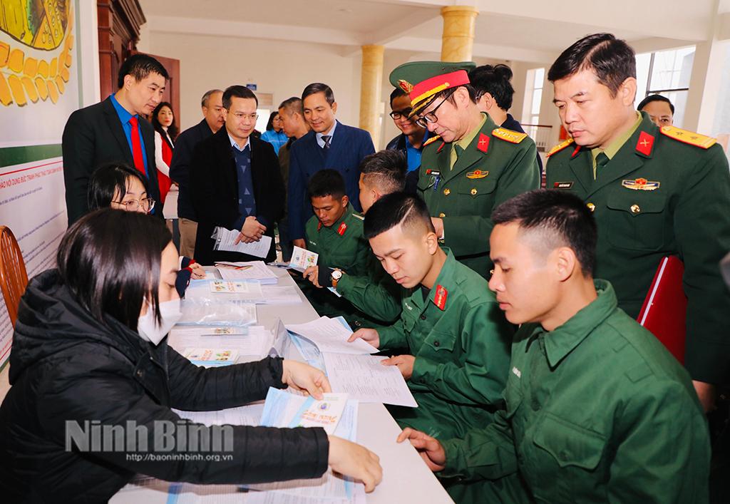 Yên Khánh đón nhận và tư vấn, giới thiệu việc làm cho quân nhân xuất ngũ