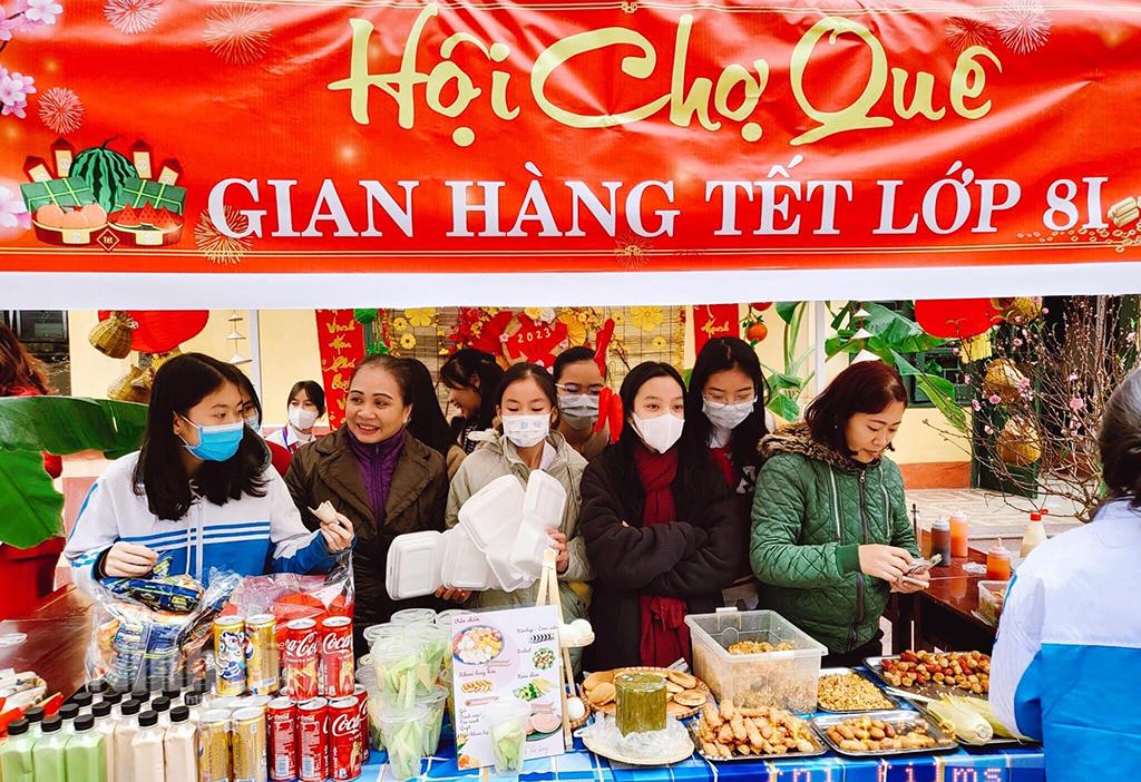 Thiết thực hoạt động trải nghiệm phong tục, tập quán Tết