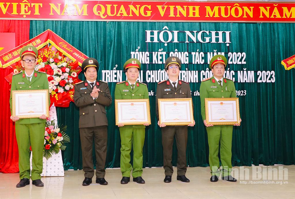 Công an thành phố Ninh Bình triển khai chương trình công tác năm 2023