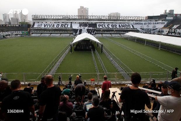 FIFA sẽ đề nghị các nước đặt tên sân vận động để vinh danh Pele