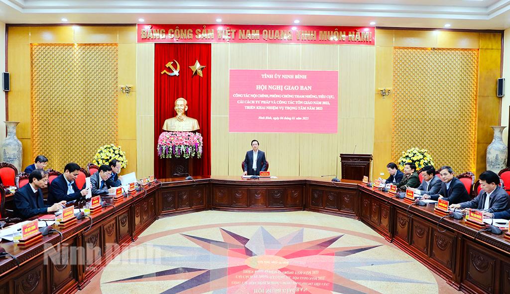 Giao ban công tác nội chính, phòng, chống tham nhũng, tiêu cực, cải cách tư pháp và công tác tôn giáo năm 2022; triển khai nhiệm vụ năm 2023