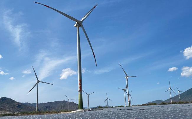 Giá mua điện gió, điện mặt trời cao nhất hơn 1.800 đồng/kWh