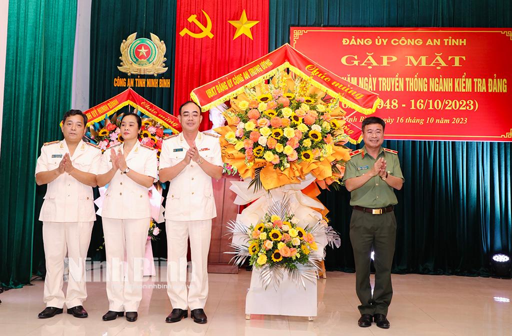 Công an tỉnh gặp mặt kỷ niệm 75 năm Ngày truyền thống ngành Kiểm tra Đảng