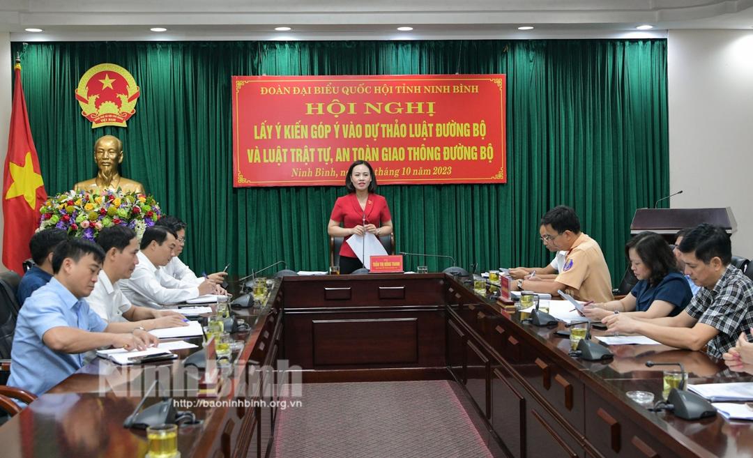 Đoàn ĐBQH tỉnh lấy ý kiến góp ý vào dự thảo Luật Đường bộ và Luật Trật tự, an toàn giao thông đường bộ