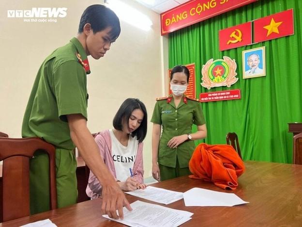 Khởi tố, bắt giam người mẫu Ngọc Trinh