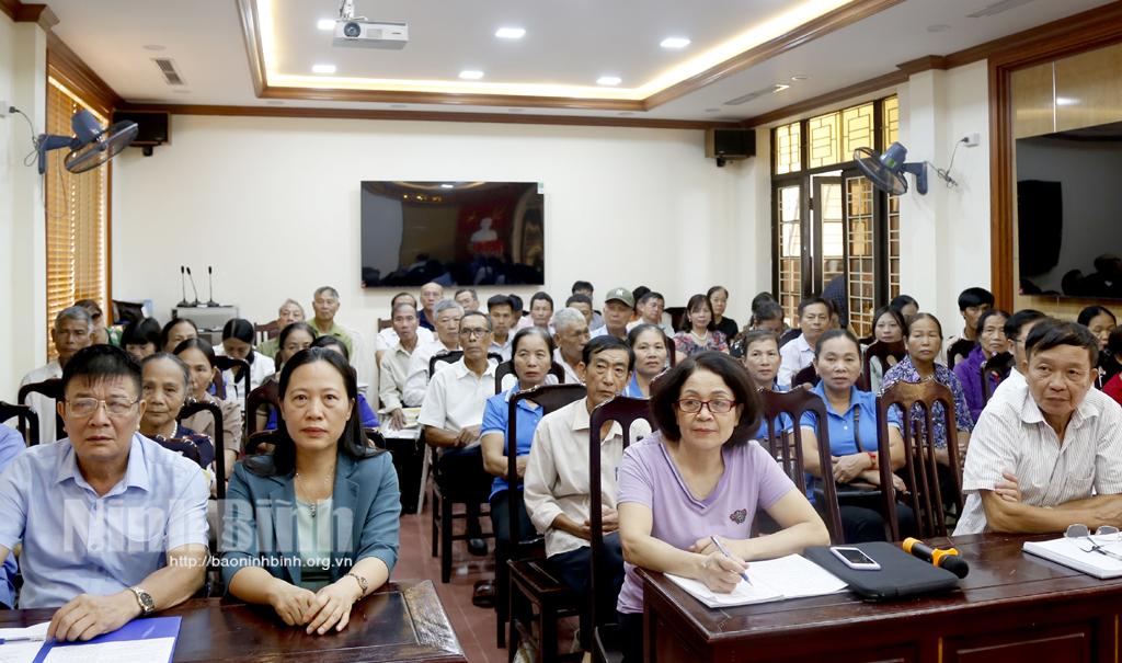 Tập huấn về nâng cao năng lực quản lý, chăm sóc sức khỏe người cao tuổi