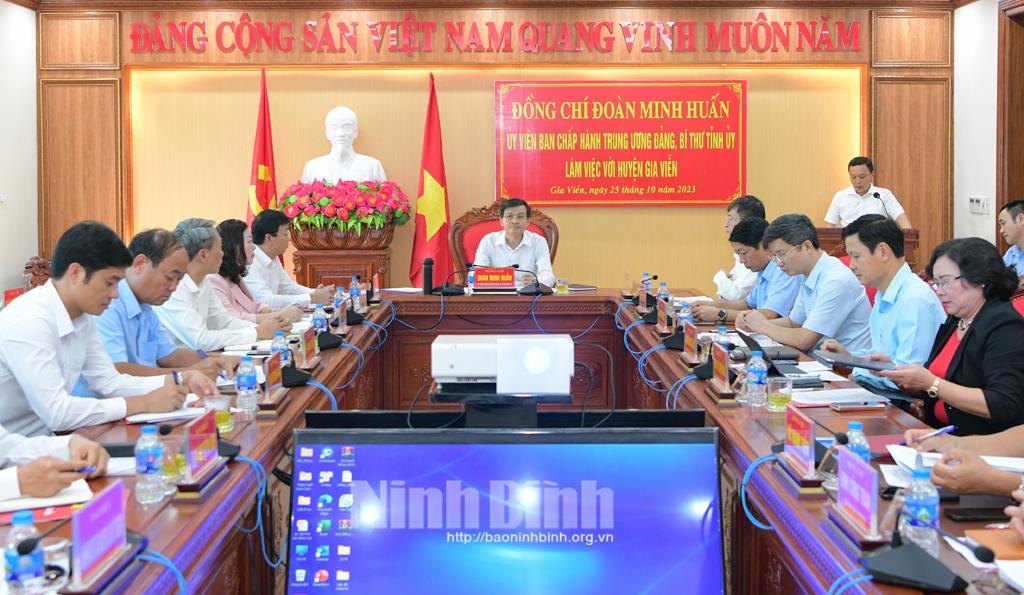 Đồng chí Bí thư Tỉnh ủy làm việc với huyện Gia Viễn