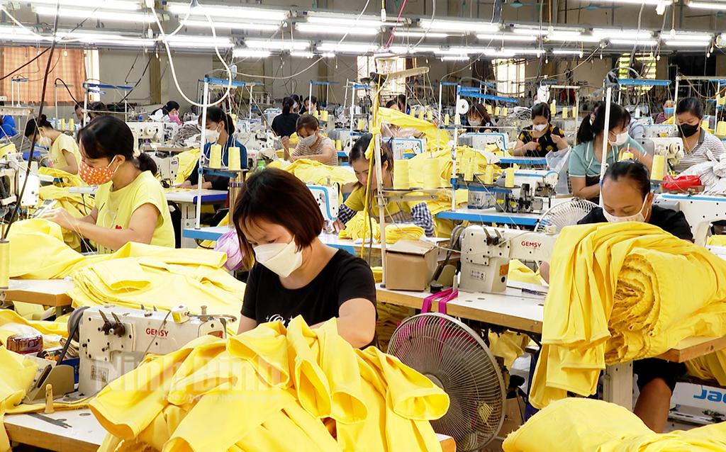 Gia Viễn: Nhiều giải pháp để đảm bảo việc làm, thu nhập cho người lao động