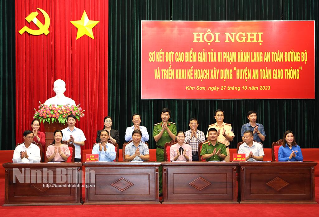 Kim Sơn phấn đấu trở thành "huyện an toàn giao thông"