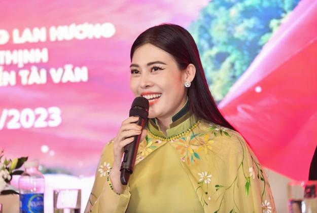 Ca sĩ Thi Phượng ra mắt MV "Quảng Bình quê ta ơi" nhân 60 năm ca khúc ra đời