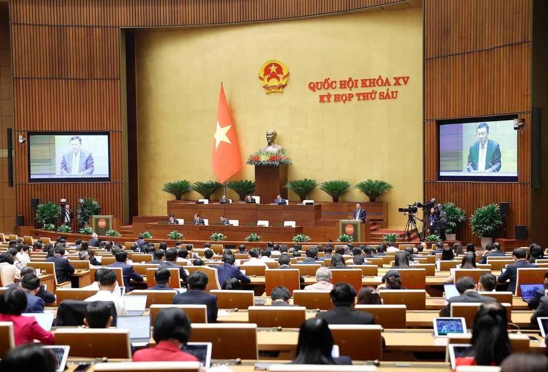 Kỳ họp thứ 6, Quốc hội khóa XV: Quốc hội tiếp tục thảo luận về các báo cáo và dự án luật