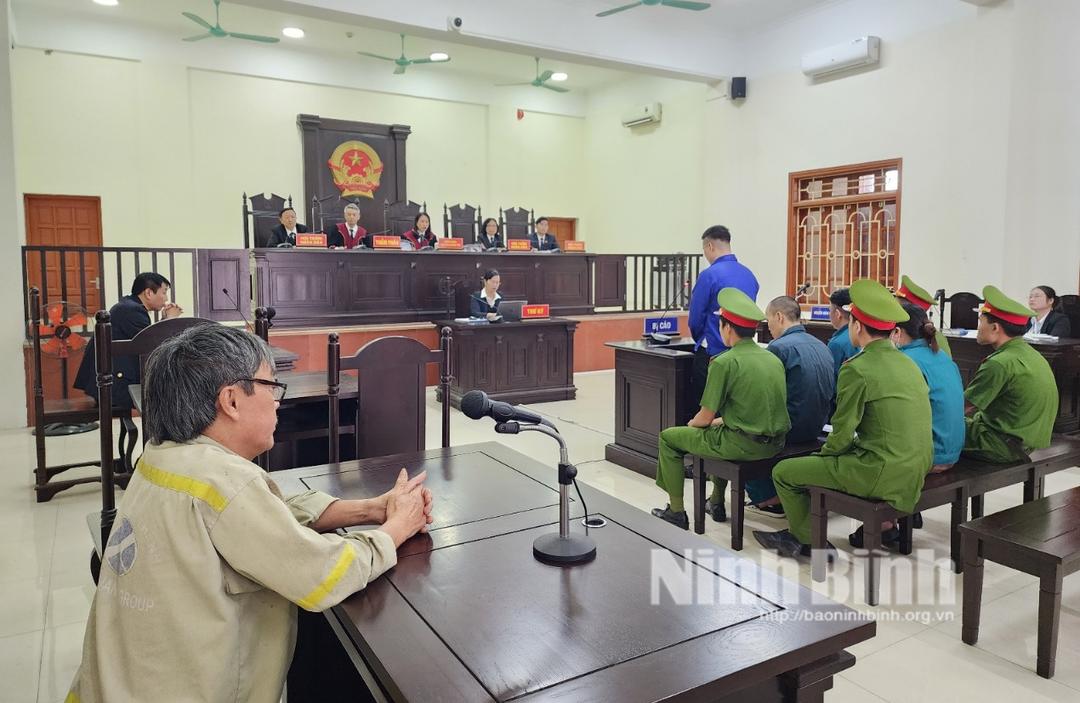 Hình phạt đích đáng dành cho hành vi mua bán người, cưỡng đoạt tài sản