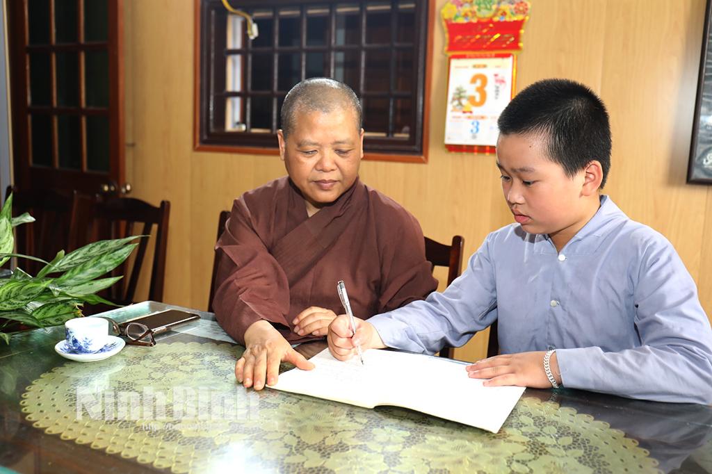 Kết nối nguồn lực, hỗ trợ nhóm người yếu thế