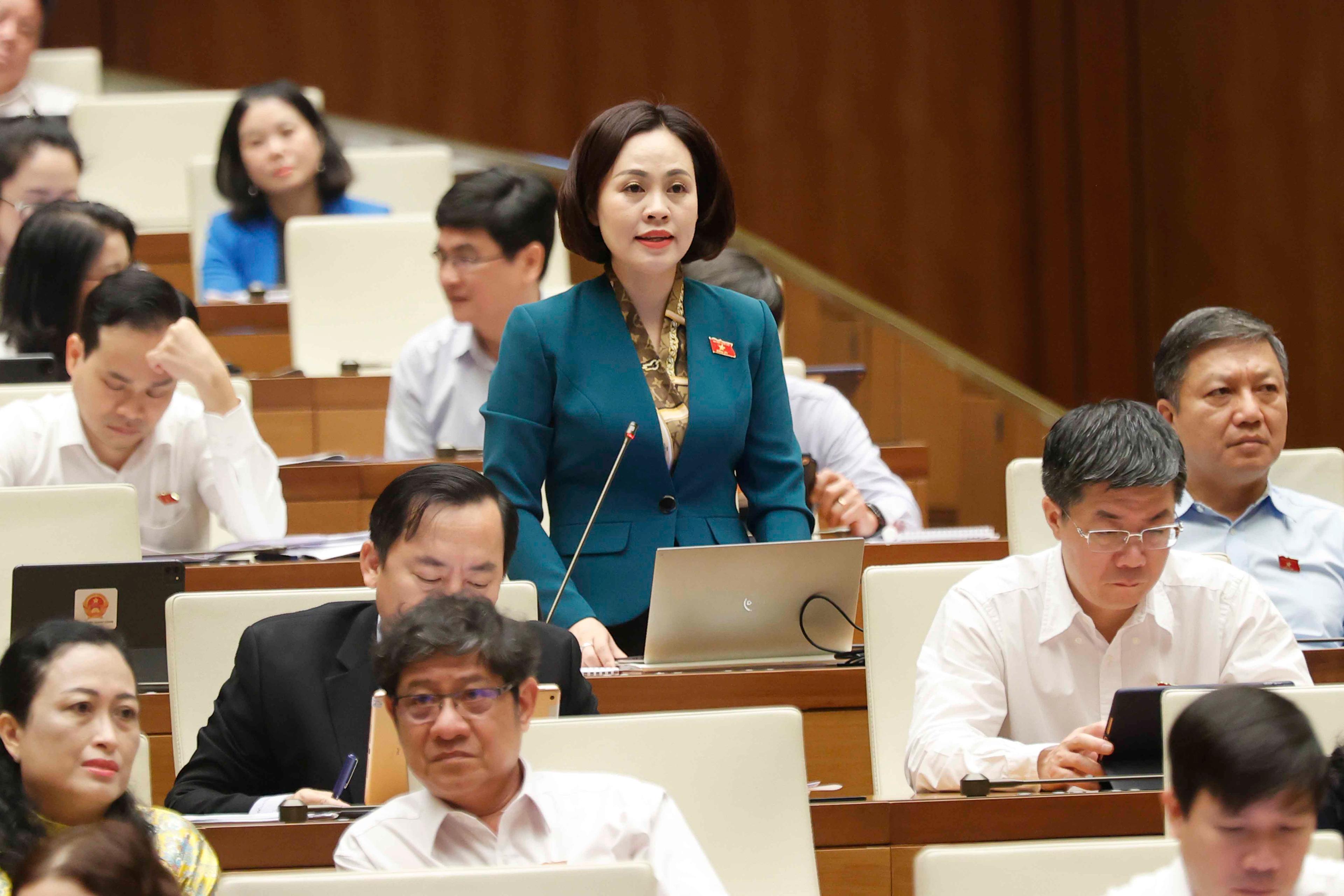 Kỳ họp thứ 6, Quốc hội khóa XV: Đại biểu Quốc hội tỉnh góp ý về dự án Luật sửa đổi, bổ sung một số điều của Luật Đấu giá tài sản