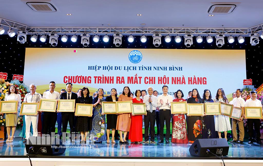 Hiệp hội Du lịch tỉnh ra mắt Chi hội Nhà hàng