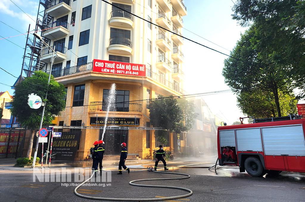 Thực tập phương án chữa cháy và cứu nạn, cứu hộ tại nhà đa năng