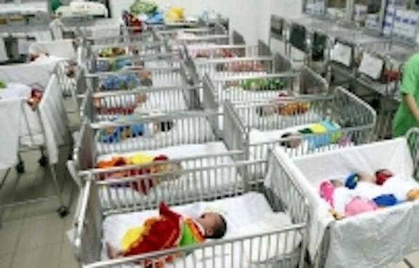 Sinh con thứ 3, công chức, viên chức có bị kỷ luật?