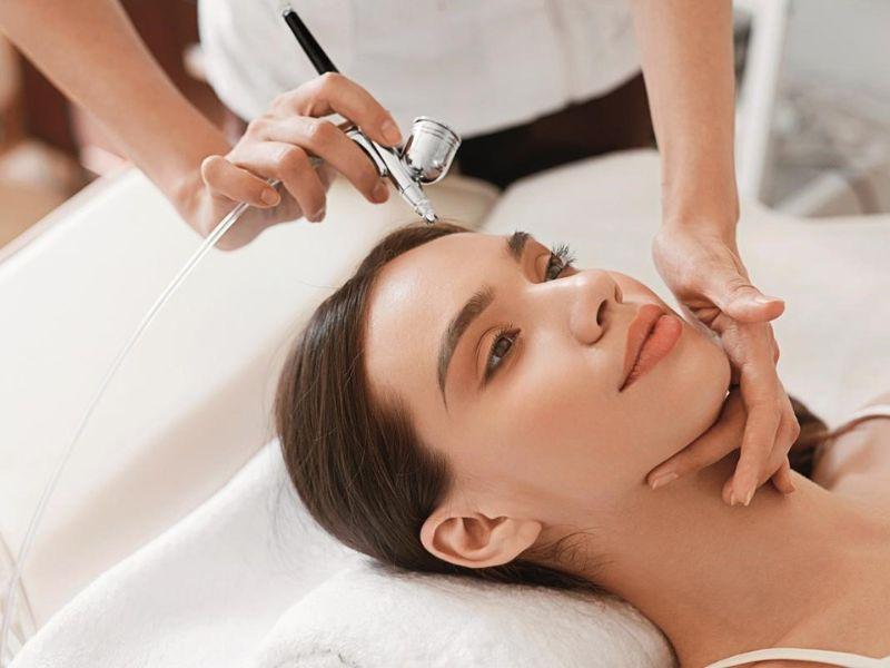 Phun oxy tươi bằng gì? Tác dụng của phun oxy tươi với làn da