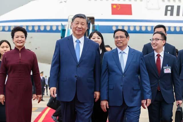 Tổng Bí thư, Chủ tịch nước Trung Quốc Tập Cận Bình đến Hà Nội, bắt đầu chuyến thăm Việt Nam
