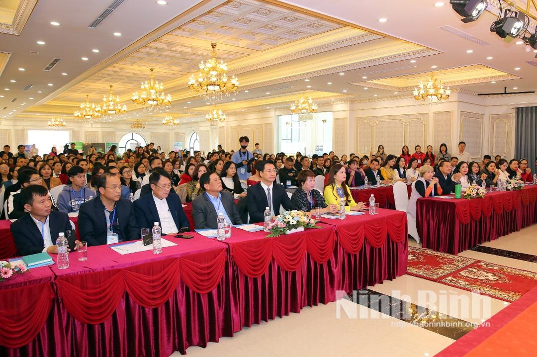 Tọa đàm Hỗ trợ doanh nghiệp phát triển kinh doanh năm 2024