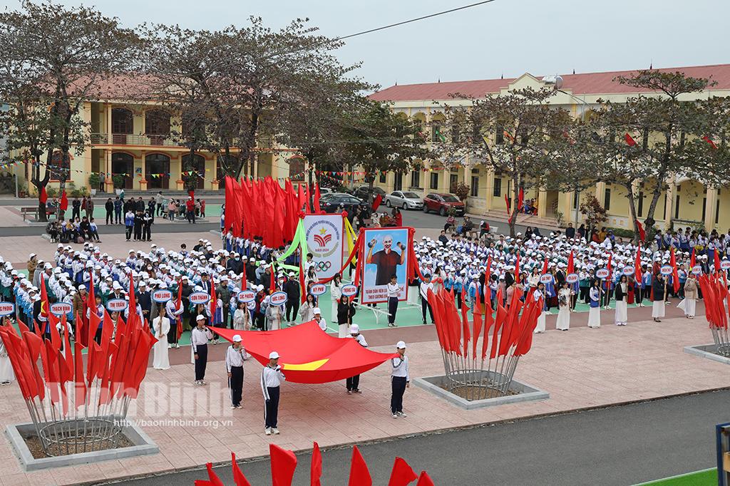 Huyện Nho Quan khai mạc Hội khỏe Phù Đồng lần thứ VIII