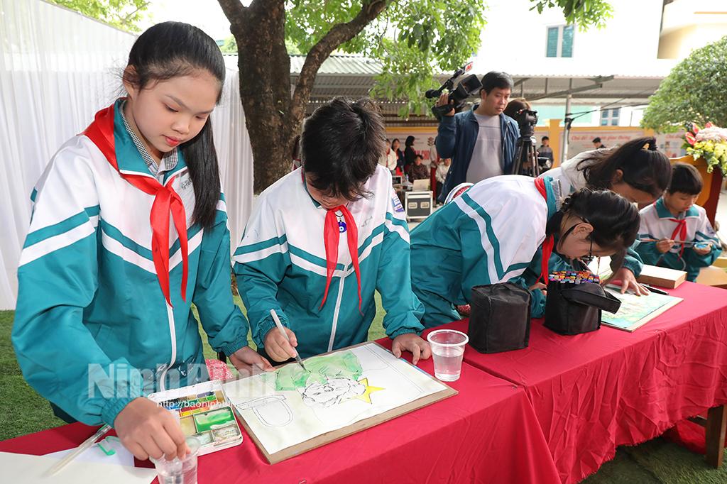 Tổ chức chuyên đề cấp tỉnh "Trải nghiệm STEAM môn nghệ thuật-mỹ thuật cấp THCS"