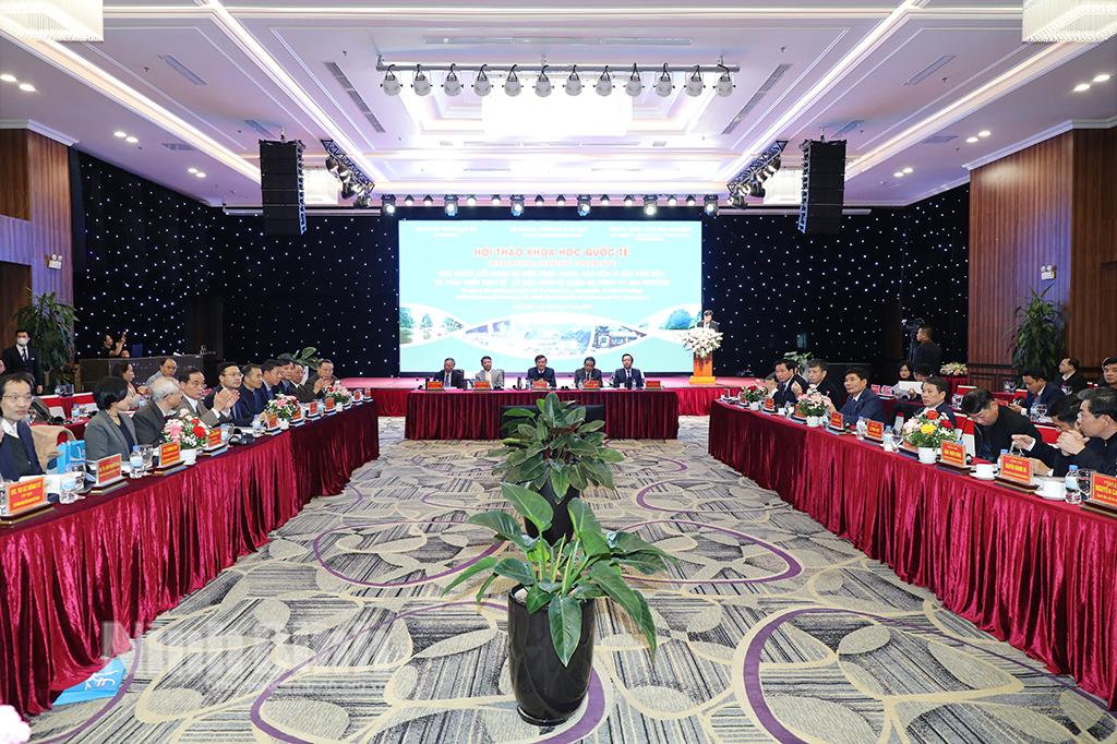 Hội thảo khoa học quốc tế "Giải quyết mối quan hệ giữa phục dựng, bảo tồn di sản văn hóa và phát triển kinh tế-xã hội: Nhìn từ quản trị vùng và địa phương"