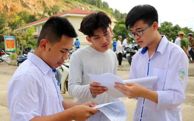 Thi tốt nghiệp THPT 2024: Bổ sung các vật dụng cấm mang vào phòng thi