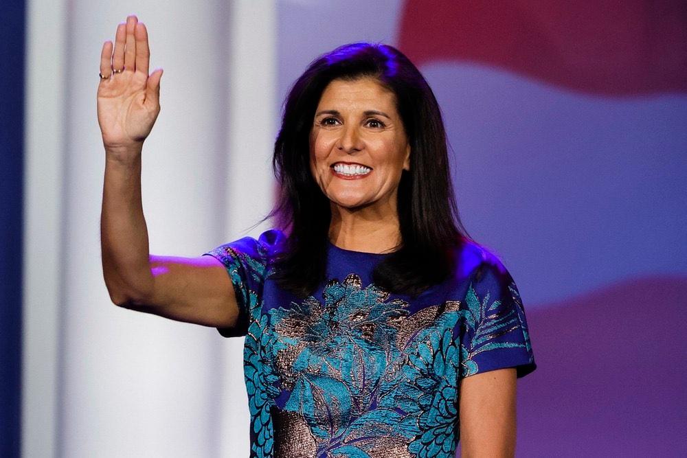 Bầu cử Mỹ 2023: Ứng cử viên Nikki Haley vươn lên mạnh mẽ trong các cuộc thăm dò