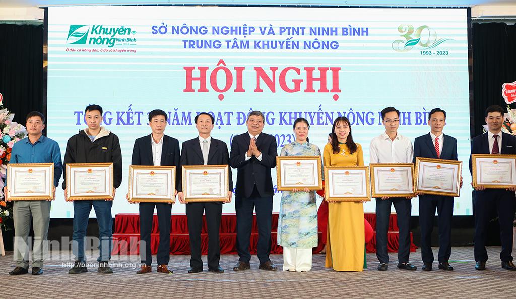 Tổng kết 30 năm hoạt động khuyến nông