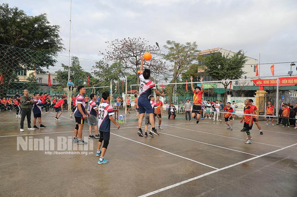 Giải Bóng chuyền hơi các câu lạc bộ huyện Hoa Lư lần thứ II