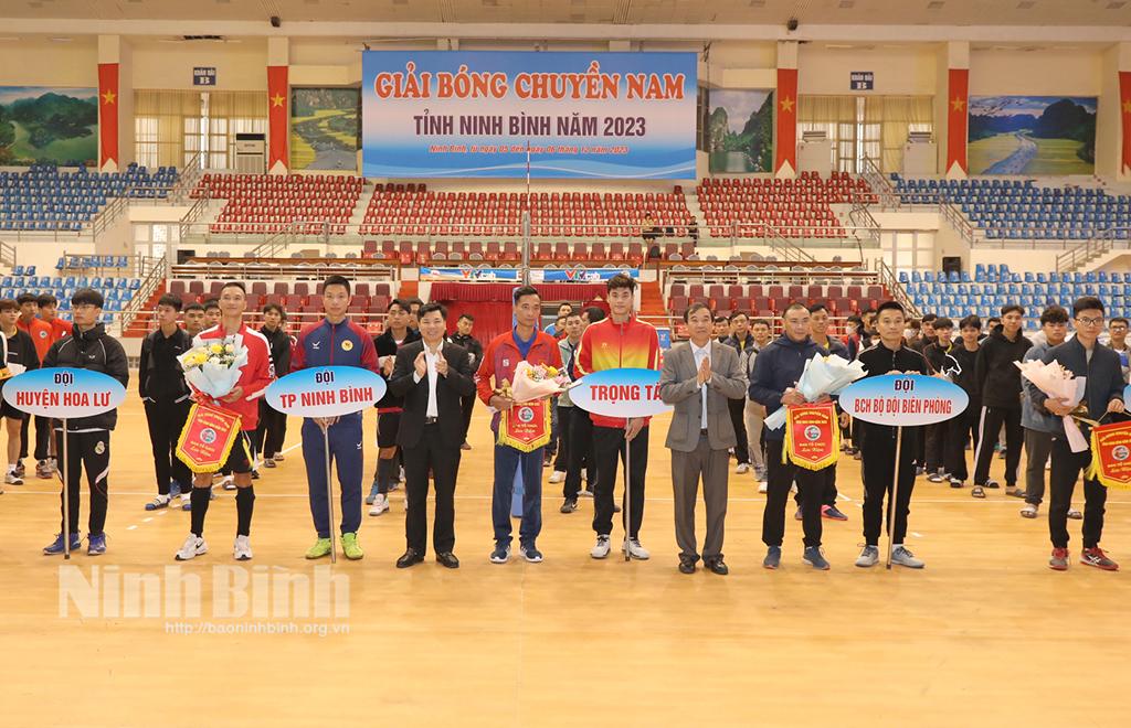 Khai mạc Giải Bóng chuyền nam tỉnh Ninh Bình năm 2023