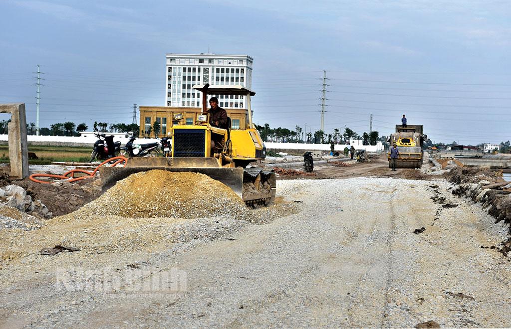 Huy động các nguồn lực đầu tư phát triển kinh tế-xã hội