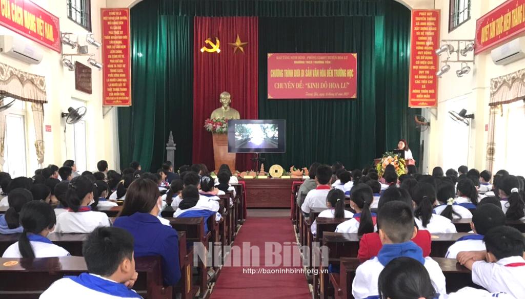 Chương trình "Đưa di sản văn hóa đến trường học" tại Trường THCS Trường Yên