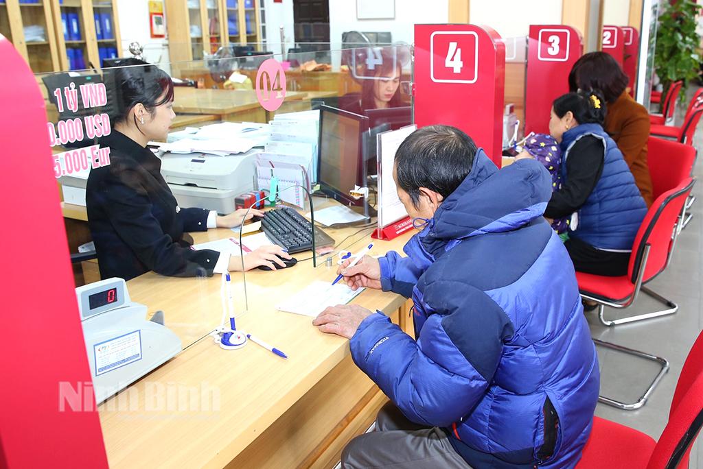 Các ngân hàng triển khai chương trình "hút" nguồn vốn nhàn rỗi sau Tết