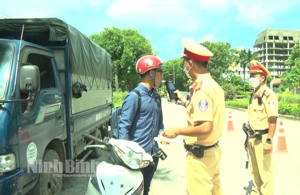 An toàn giao thông dịp đầu năm, những tín hiệu khả quan