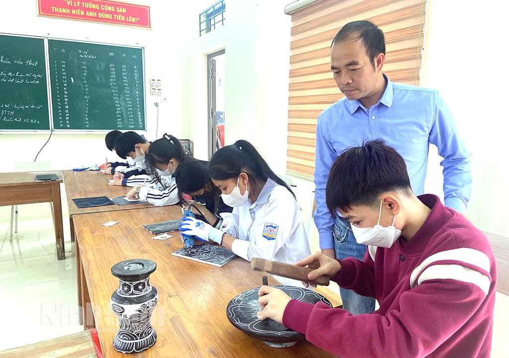 Hoa Lư đẩy mạnh giáo dục STEAM gắn với định hướng nghề nghiệp học sinh THCS